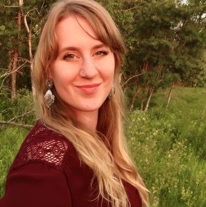 Meet your Posher, Alexandra